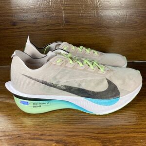 Nike Vaporfly 4 women’s shoe size 9